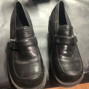 Black leather chunky heels. Good condition dusty bought in the 90’s